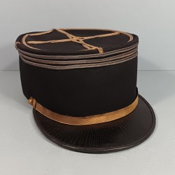 KEPI MODELE 1919 1931 DE CAPITAINE DE L'ARTILLERIE PAS DE CHIFFRE ANNEES 1940 TAILLE 58 UNIFORME CAMPAGNE 1939 1940, TENUE 1931